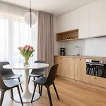 Kamienica Parkowa 4*