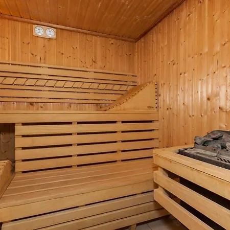 아파트호텔 Kamienica Parkowa 4*