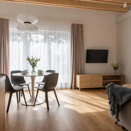 Lejlighedshotel Kamienica Parkowa Dąbki