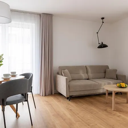 Kamienica Parkowa Домбки