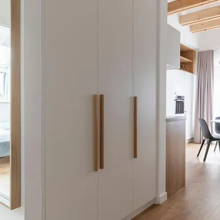 Kamienica Parkowa 4*