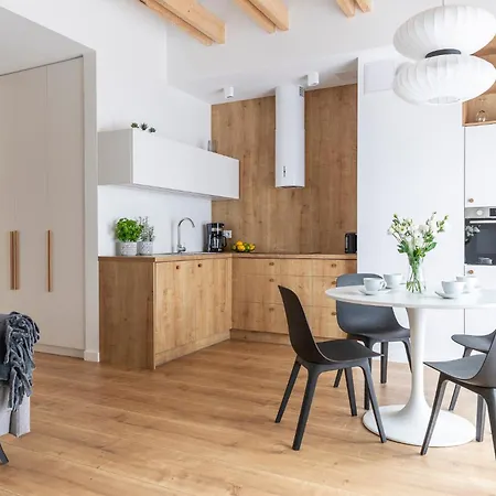 Kamienica Parkowa 다브키