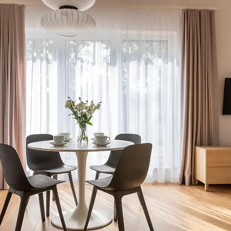 Kamienica Parkowa 4*