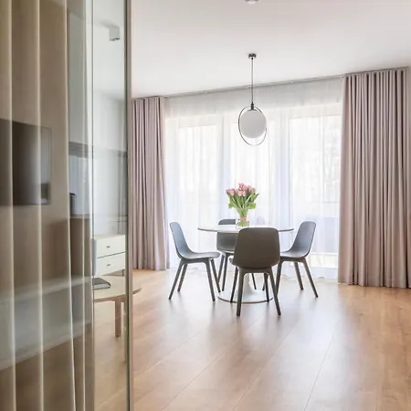 Kamienica Parkowa 4*