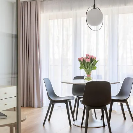 Kamienica Parkowa 다브키