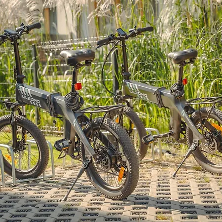 Kamienica Parkowa 아파트호텔 다브키