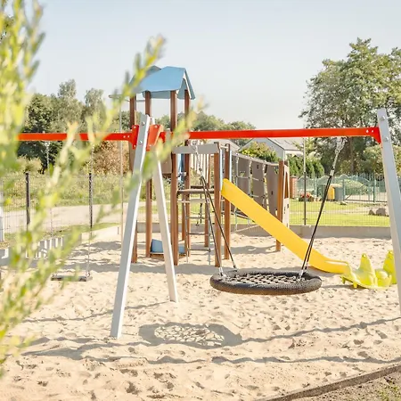 Kamienica Parkowa 아파트호텔 다브키