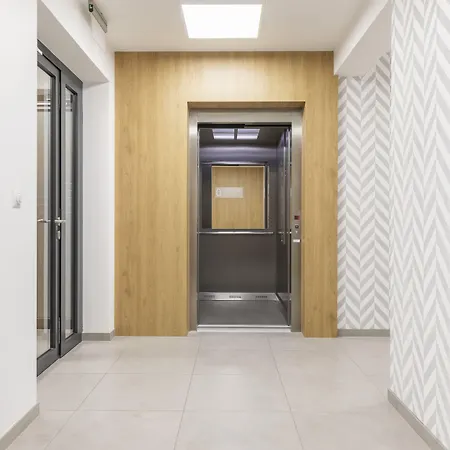 Kamienica Parkowa 4*