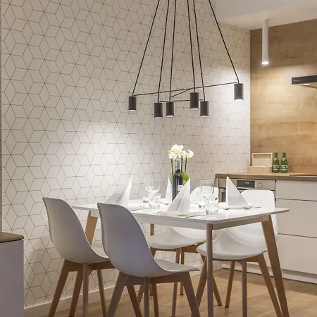 Kamienica Parkowa 4*