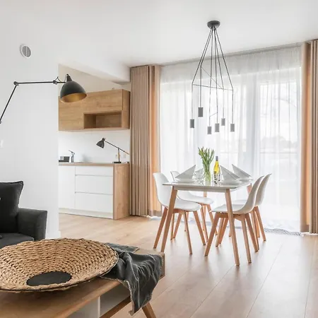 Kamienica Parkowa 다브키